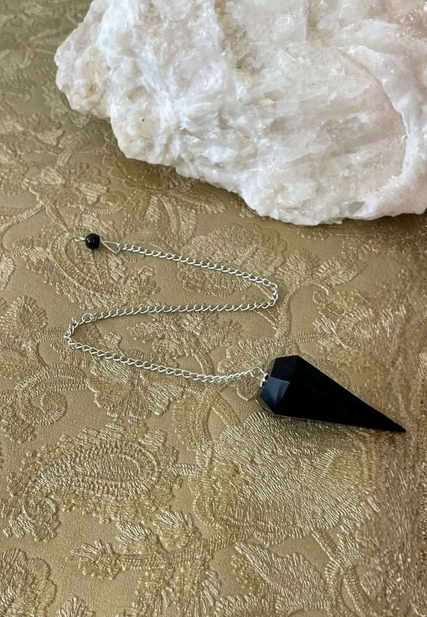 pendule obsidienne noire