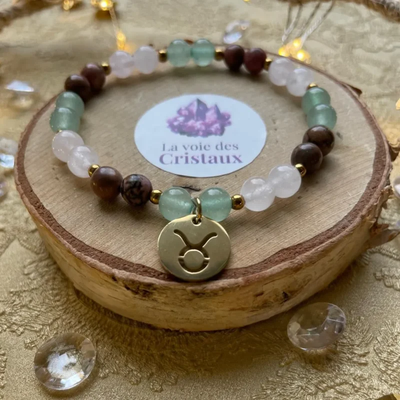 Breloque signe Taureau sur bracelet astrologique en pierres naturelles